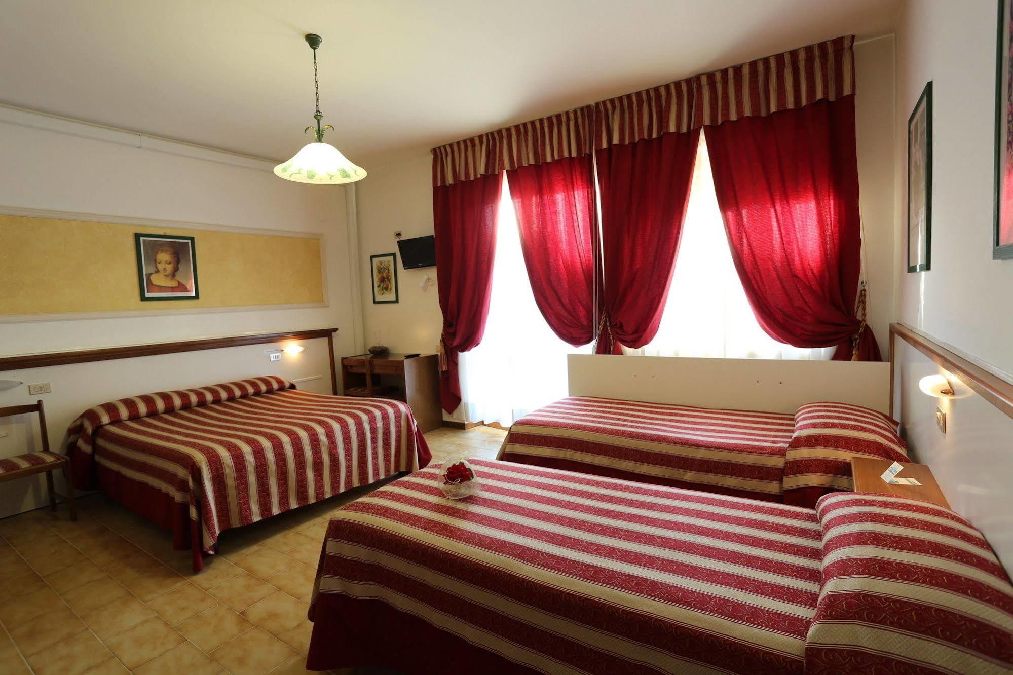Hotel Vignola Assisi Exterior photo